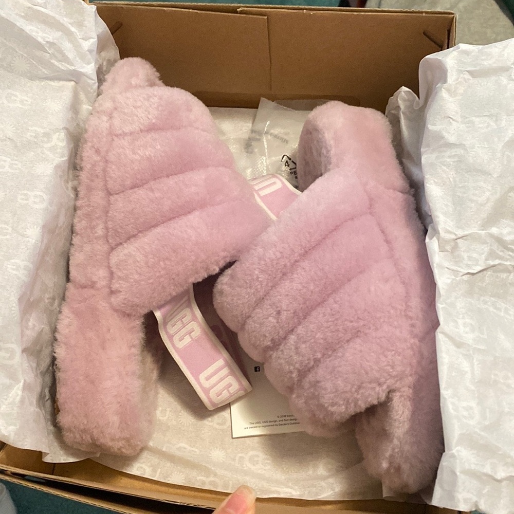 UGG slippers - Picture 3 of 5